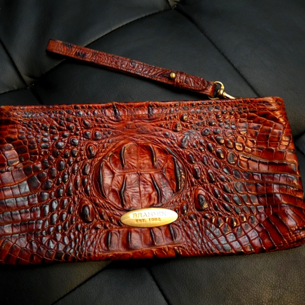 Brahmin Daisy Wristlet in Pecan Melbourne color. Barely used.